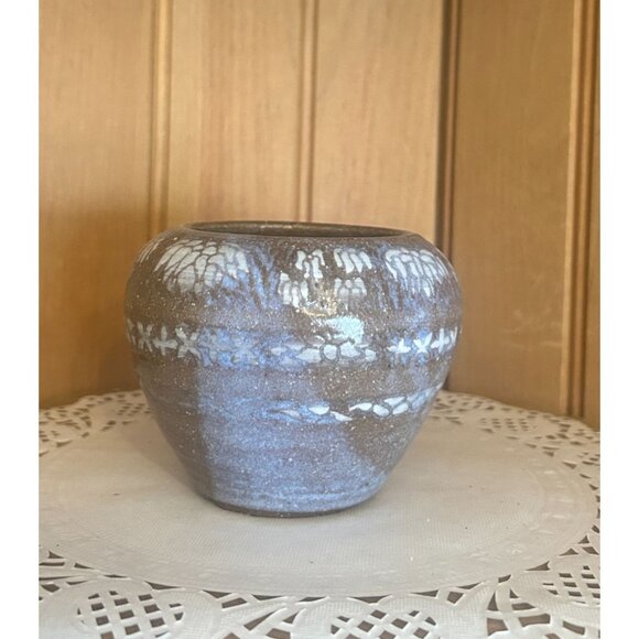 Handcrafted Stoneware Vase Lavender White Floral Design 3.25in Rustic Home - Picture 1 of 7